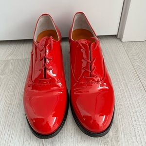 Gravity Pope oxford shoes.